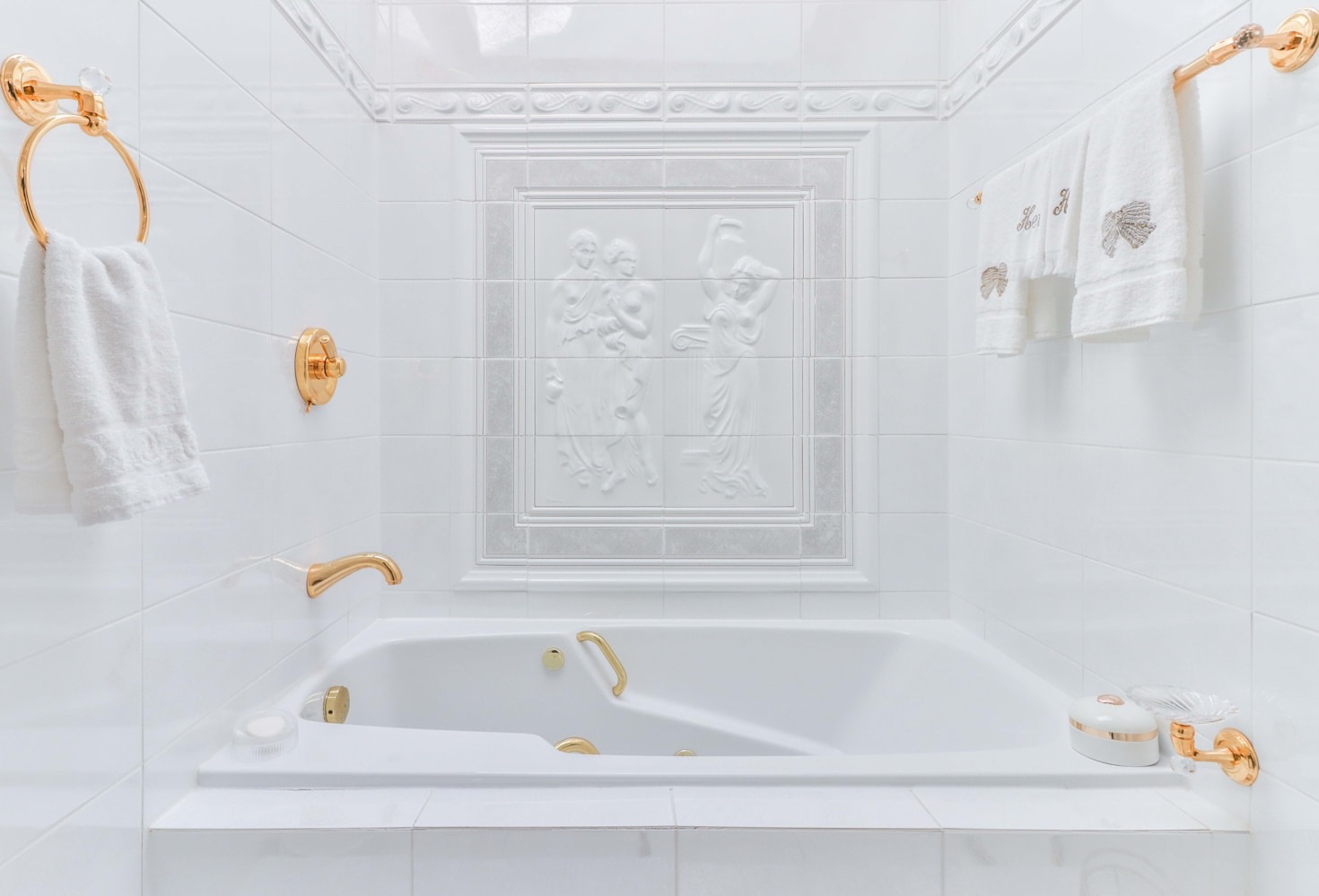 How to Choose the Right Bathtub for Your Space